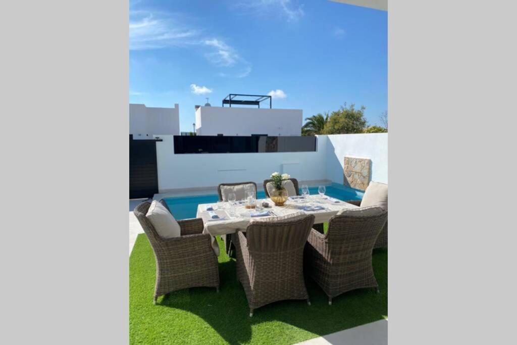 סן פדרו דל פינטר Premium Strandnaera Villa Lo Pagan -Byggd 2020 מראה חיצוני תמונה